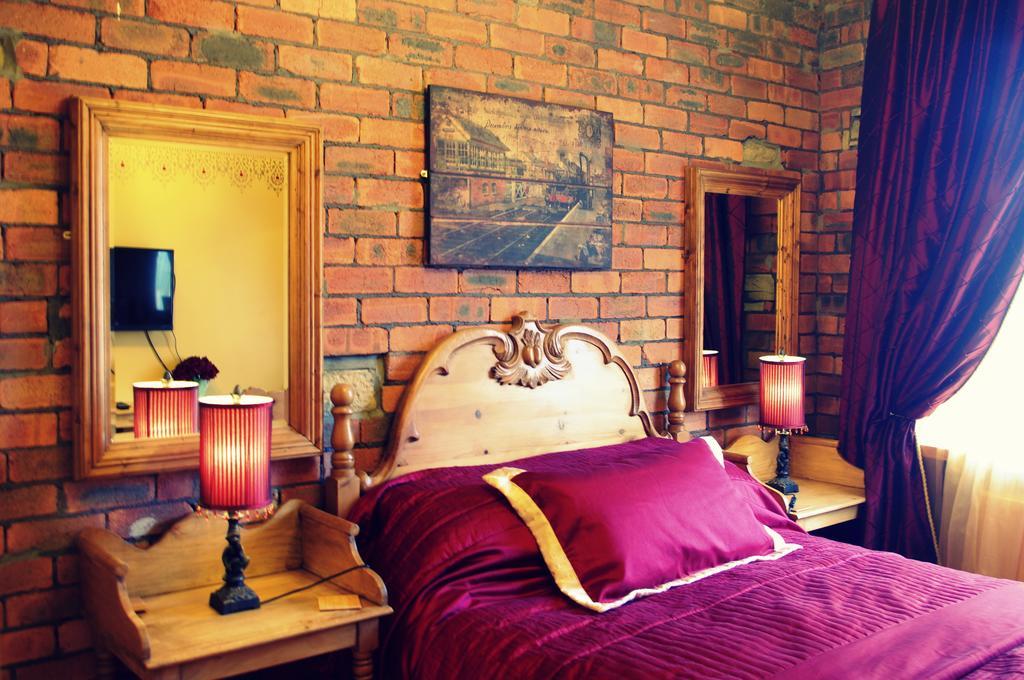 Crown House Suites Halifax Bilik gambar