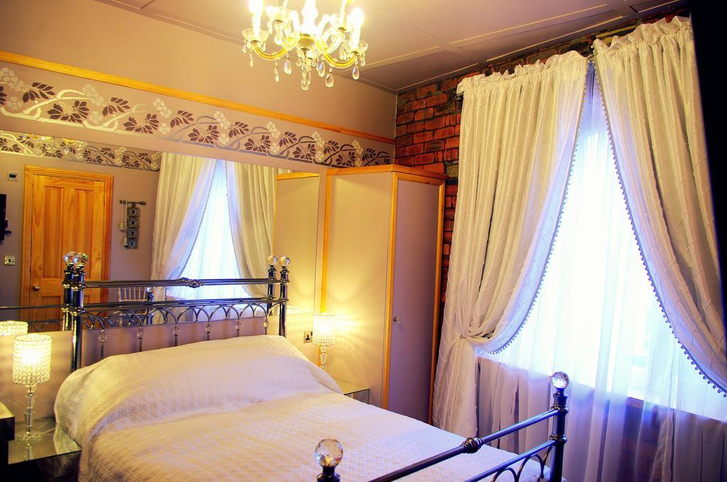 Crown House Suites Halifax Bilik gambar