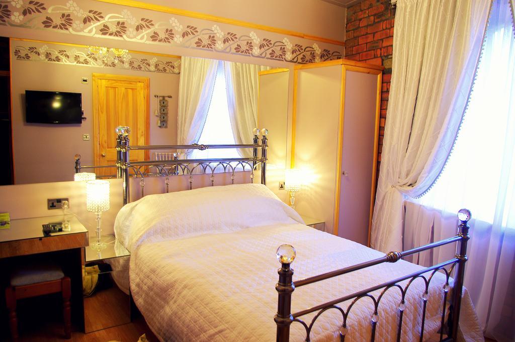 Crown House Suites Halifax Bilik gambar